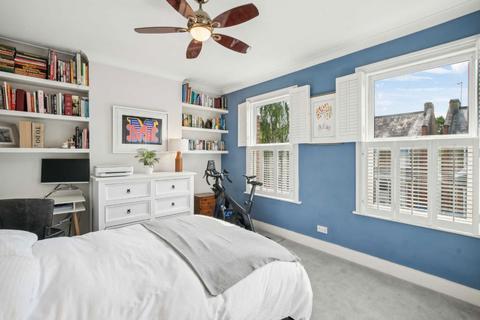 31 Milton Road, London, SW19 8SF