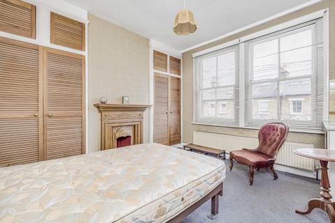 127 Gladstone Road, London, SW19 1QS