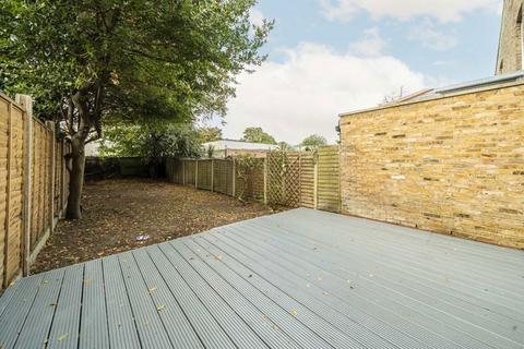 64 Hamilton Road, London, SW19 1JF