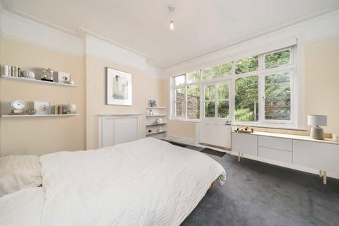 6 bedroom semi-detached house for sale, Vineyard Hill Road, London SW19