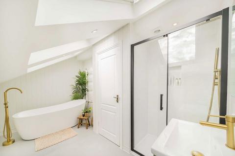 20 Ashbourne Terrace, London, SW19 1QX