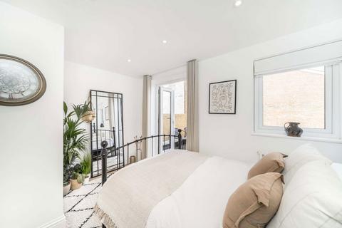 20 Ashbourne Terrace, London, SW19 1QX