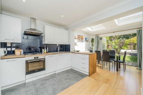 2 bedroom house for sale, Willmore End, London SW19