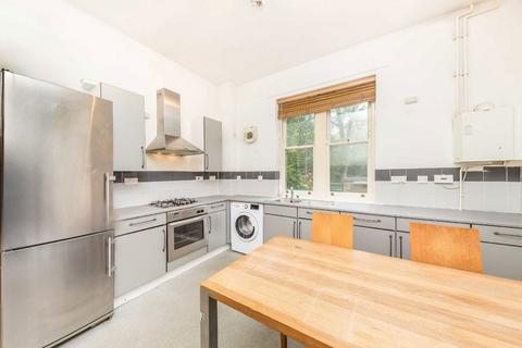 2 bedroom terraced house for sale, Bradshaw Close, London SW19