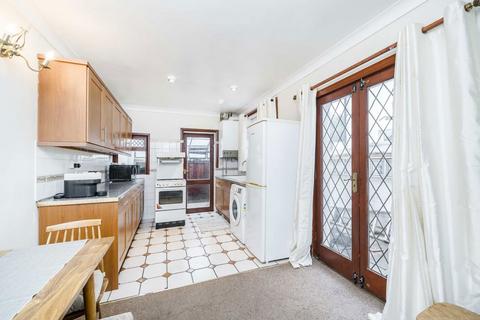 3 bedroom terraced house for sale, Cowdrey Road, London SW19