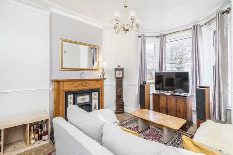 3 bedroom terraced house for sale, Cowdrey Road, London SW19