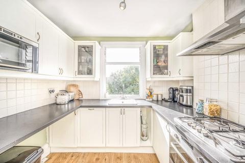 2 bedroom flat for sale, Pelham Road, London SW19