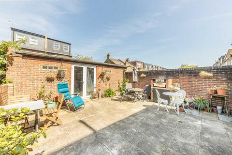 48 Melbourne Road, London, SW19 3BA