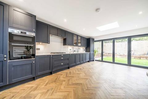 3 bedroom detached house for sale, Strathearn Road, London SW19