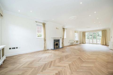 7 bedroom detached house to rent, Greenoak Way, London SW19