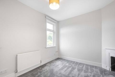 139 Queens Road, London, SW19 8NS