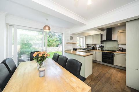 3 bedroom semi-detached house to rent, Westcoombe Avenue, London SW20