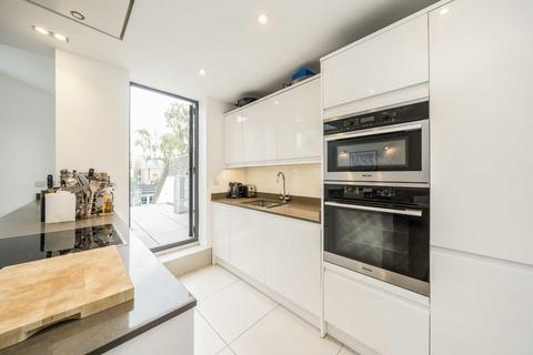 3 bedroom maisonette for sale, Gladstone Road, London SW19