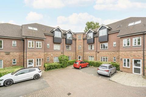 2 bedroom flat for sale, High Path, London SW19