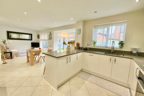 5 bedroom detached house for sale, Hazel Way, Edleston, CW5