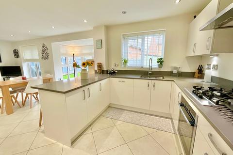 5 bedroom detached house for sale, Hazel Way, Edleston, CW5