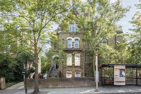 2 bedroom flat for sale, Lordship Lane, London SE22