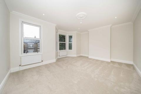 4 bedroom house for sale, Barry Road, London SE22