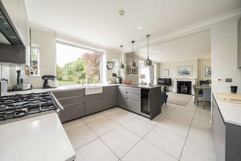 6 bedroom detached house for sale, Dulwich Common, London SE21