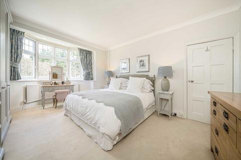 6 bedroom detached house for sale, Dulwich Common, London SE21