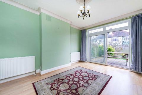 3 bedroom terraced house to rent, Dovedale Road, London SE22