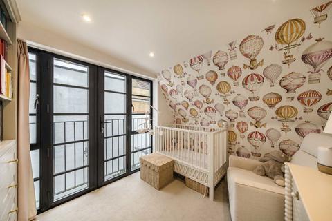 86 Whateley Road, London, SE22 9DD