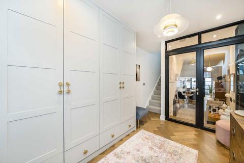 86 Whateley Road, London, SE22 9DD
