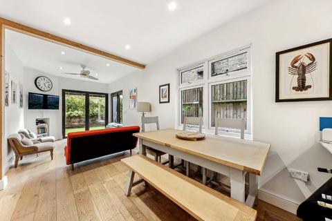 49 Whateley Road, London, SE22 9DE