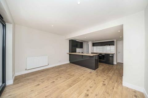 2 bedroom flat to rent, Copleston Road, London SE15