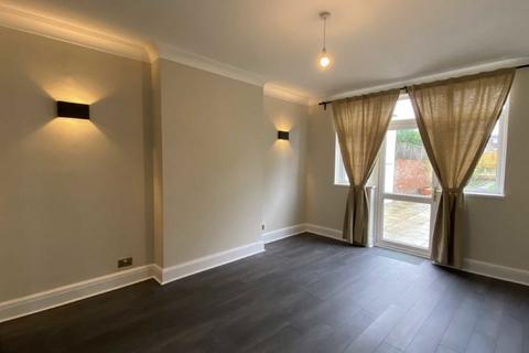 4 bedroom semi-detached house to rent, Sunset Road, London SE5