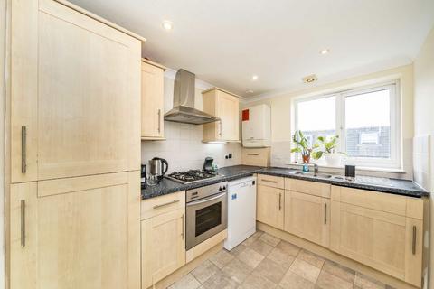 1 bedroom flat to rent, Heber Road, London SE22