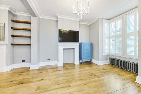 4 bedroom terraced house to rent, Goodrich Road, London SE22