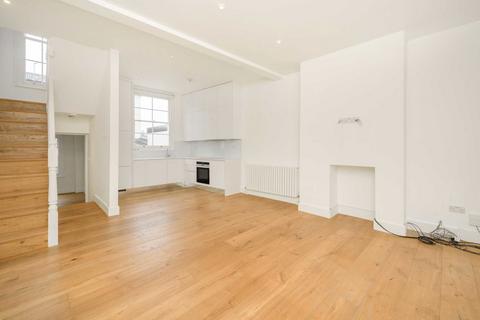 2 bedroom flat for sale, St. James Street, London W6