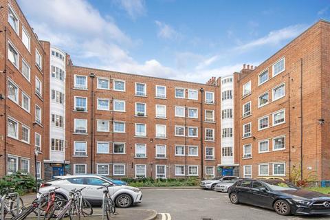 3 bedroom flat for sale, Homerton High Street, London E9