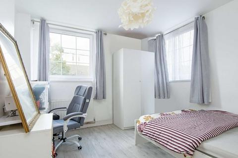 3 bedroom flat for sale, Homerton High Street, London E9