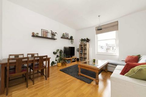 2 bedroom flat for sale, Amhurst Road, London E8