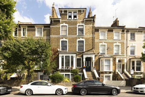 2 bedroom flat for sale, Amhurst Road, London E8