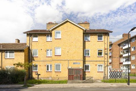 1 bedroom flat for sale, Cecilia Road, London E8