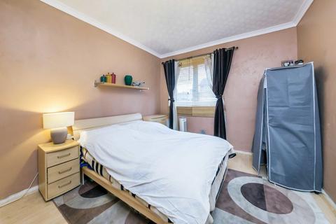 1 bedroom flat for sale, Cecilia Road, London E8