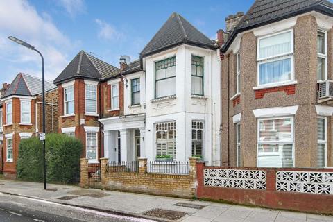 2 bedroom flat for sale, Durlston Road, London E5