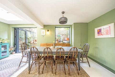 29a Queensdown Road, London, E5 8NN