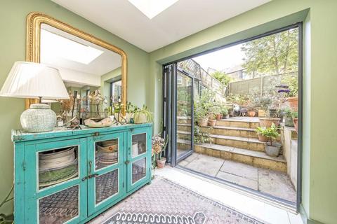 29a Queensdown Road, London, E5 8NN