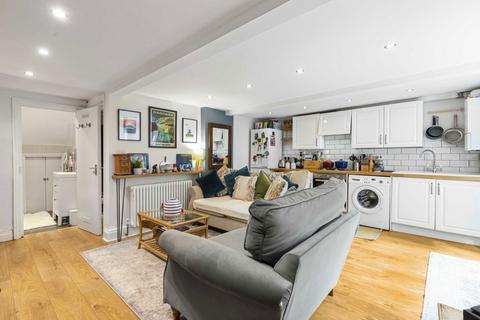 1 bedroom flat for sale, Kyverdale Road, London N16