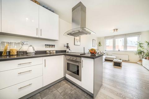 1 bedroom flat for sale, Tyssen Street, London E8