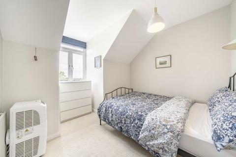 Flat A, 180 Lower Clapton Road, London, E5 0QA
