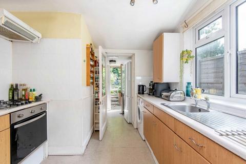 3 bedroom terraced house for sale, Kenworthy Road, London E9