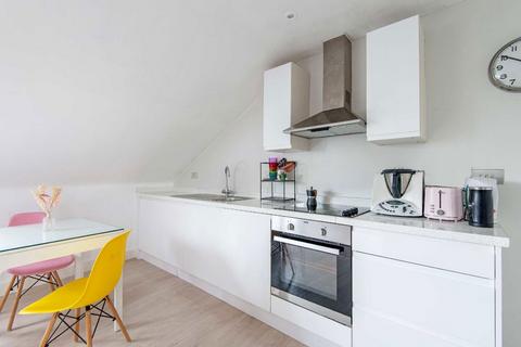 1 bedroom flat for sale, Lower Clapton Road, London E5