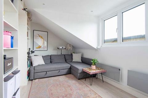 1 bedroom flat for sale, Lower Clapton Road, London E5