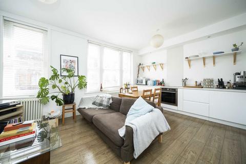 3 bedroom flat for sale, Chatsworth Road, London E5