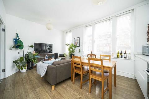 3 bedroom flat for sale, Chatsworth Road, London E5